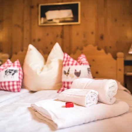 Alpenrose Bio Wellness Naturhotel Hotel 3*