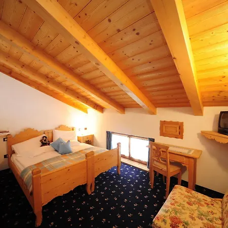 Alpenrose Bio Wellness Naturhotel 3* Cogolo